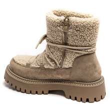 Bottines D'hiver Fourrées Avec Semelle Crantée Et Lacts Fantaisie, Détail Clouté Autour De La Semelle - Khaki - View 4