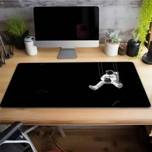 黑色宇航员鼠标垫，办公桌垫，缝边防滑超大号鼠标垫，橡胶底座键盘垫，尺寸35.4x15.7英寸，电竞办公桌垫，适用于办公室和家庭，男女皆宜，返校季游戏鼠标垫，办公桌配件，办公用品，办公桌配件，办公桌鼠标垫 - 彩色 - 查看 2