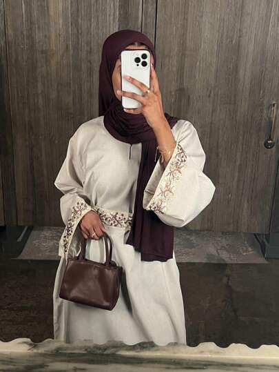 Colorful Flower Embroidered Linen Women Fashion Islamic Traditional Dress Arab Kaftan Abaya Long Robe Prayer Dress