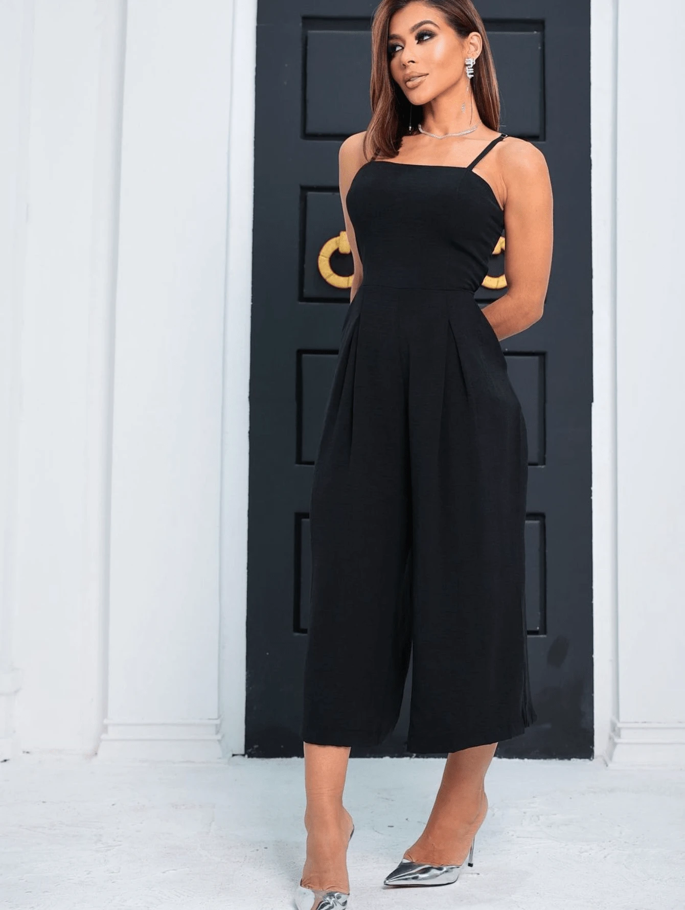 PANTACOURT OVERALLS WITH REGULAR STRAP, ZIPPER AND SIDE POCKETS, ELEGANT CASUAL SUMMER FASHION. - 黑色 - 查看 1