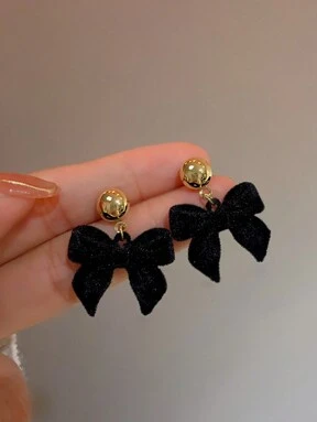 1 Pair Plush Bow Metal Cute Sweet Soft Vintage Fashion Elegant Earrings Suitable For Women, New Year, Christmas, Valentine's Day, Wedding, Daily And Festival Wear Valentines