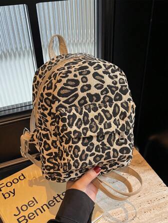 1 件秋冬新款豹纹迷你精致背包/小背包/钱包，适合旅行和日常使用