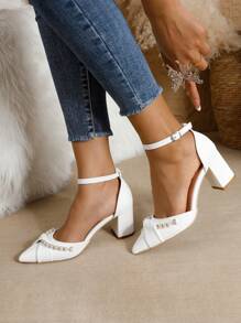 Elegantes tacones gruesos de punta puntiaguda en color blanco para mujer, sandalias de moda y versátiles para el Día de San Valentín