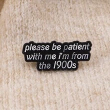 可爱浣熊珐琅别针，1 件锌合金胸针，无电镀徽章，适合日常佩戴，男女通用翻领别针，适合所有季节，背包和服装的珠宝配饰 - 黑色 - 查看 8