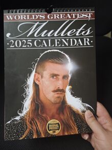 1 pièce Calendrier mural humoristique "2025 World's Greatest Mullet Humor" - Excellent pour la décoration de la maison et du bureau