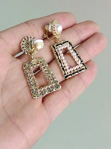 1 Pair Vintage French Elegant Geometric Square Faux Pearl Layered Earrings - Black - View 10