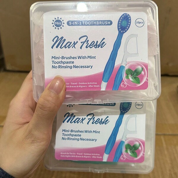 10 pack de brosses à dents pour adultes avec perles parfumées à la menthe, au thé vert et à la pêche - Poils en polyester doux, tête compacte, sans alcool, set de brosses à dents manuelles de voyage unisexe pour une haleine fraîche et des soins dentaires. Décoration de salle de bain, décoration d'automne, retour à l'école