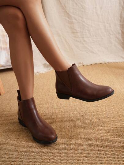 Spring/Autumn New Soft Leather Thin Ankle Boots French Style Flat Slim Short Boots