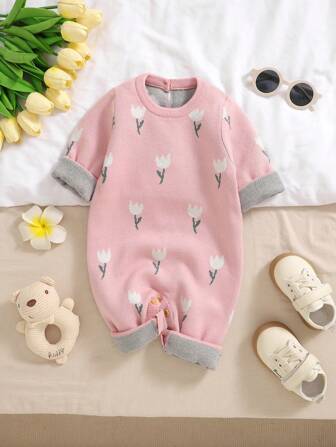 可爱必备，郁金香提花图案婴儿连体衣，休闲柔软舒适连体衣。可爱的休闲时尚毛衣适合女婴外出