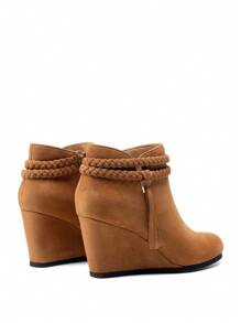 Women's High Wedge Ankle Boots Fashion Bootie With Braided Straps Tassels Warmth And Comfort Short Booties Great For Commuting, Dates, Holidays, And Everyday Wear - 棕色/絨面革 - 查看 7