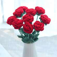1/3/6/10朵手工钩编玫瑰花，装饰花束，仿真花，手工花，毛线花。新娘捧花，送给她的礼物，母亲节礼物，教师节礼物，创意礼物。可用作餐厅、客厅、卧室、婚礼、派对的家居装饰。适合春夏装饰、新年、情人节、复活节、开学季、婚礼、生日和其他节日。 - 紅色 - 查看 5