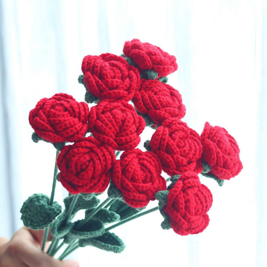 1/3/6/10朵手工钩编玫瑰花，装饰花束，仿真花，手工花，毛线花。新娘捧花，送给她的礼物，母亲节礼物，教师节礼物，创意礼物。可用作餐厅、客厅、卧室、婚礼、派对的家居装饰。适合春夏装饰、新年、情人节、复活节、开学季、婚礼、生日和其他节日。 - 紅色 - 查看 1