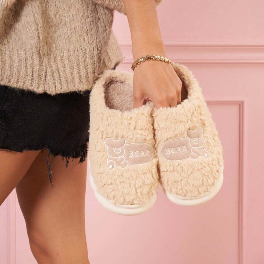 Süße bestickte Plüsch Hausschuhe, Winter - Beige - Übersicht 1