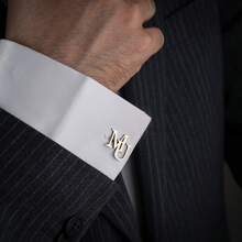 Custom Engraved Cufflinks For Men - Elegant Stainless Steel Platinum-Plated, Suitable For Suits And Shirts - Ideal Gift For Father, Husband, Boyfriend, Son - Available In English Letters Only