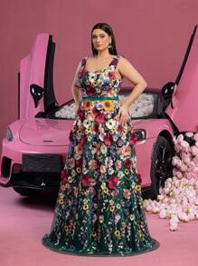 Faeriesty Luxe Plus 华丽方领花卉贴花刺绣舞会礼服 - 墨綠色 - 查看 8