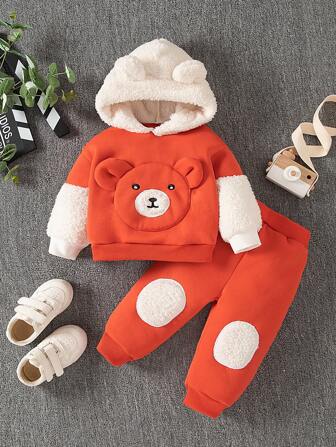 Set da 2 pezzi di bimbo maschio, felpa con cappuccio in pile patchwork invernale con decorazione ricamata di orsetti + pantaloni