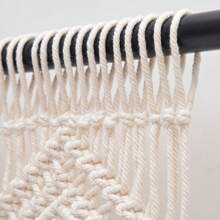 1 szt. makrama, duża ścienna dekoracja z włókien, ręcznie tkana krótka zasłona z frędzlami, zasłona do kuchni z frędzlami, krótka dekoracja na drzwi – drewniany pręt nie jest dołączony