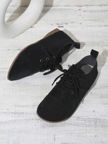 Zapatos de tipo brogue con cordones para mujeres, nueva edición para exterior de primavera/otoño, zapatillas de estilo europeo y americano retro suave, cómodas y versátiles, tipo Oxford casuales, con estilo europeo y americano, estilo británico, estilo campus, zapatos de moda cómodos y versátiles para mujeres - Negro - Ver 9