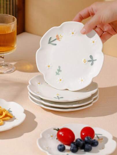 1pc/4pcs Daisy Ceramic Dish, Minimalist Ceramic Dessert Plate For Home Breakfast, Snacks, Small Appetizer Plate, Can Be Matched With Cups,School Supplies