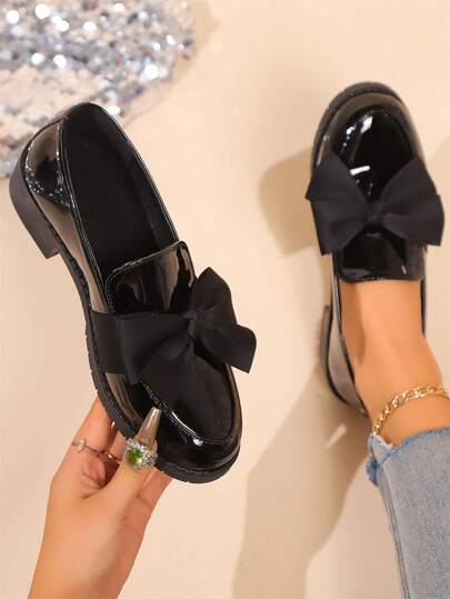 Women's Versatile Round Toe Casual Bow-Decor Low Heel Slip-On Mule Loafer Flats, Glossy Material, Minimalist Oxford Style, Elegant & Retro, Suitable For Spring/Summer/Autumn/Winter Black Glossy All-Match Soft-Sole Comfortable Mid-Heel Shoes Valentines