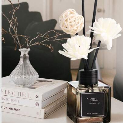 1pc 50ML/200ML Large Capacity Fireless Aromatherapy/ Essential Oils,Fresh Air,Long-Lasting Fragrance,Suit For Aromatherapy Diffuser Humidifier Scented Candle ,Living Room, Study, Bedroom, Office, Bathroom, Hotel/Christmas Gift/Graduation Gift,No Fire Aromatherapy(Random Number Of Aromatherapy Sticks/Decorative Flowers/Decorative Balls)