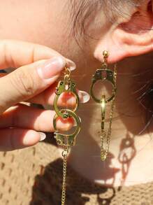 1pair Black Handcuff Hoop Earrings With A Linking Chain Loop Earring