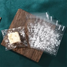 100 个/包雪花塑料糖果饼干零食袋，家庭、婚礼、情人节和生日派对礼品袋，自封食品包装袋，烘焙和派对用品 - 白色 - 查看 3