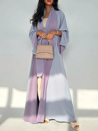 1 件优雅休闲双面拼色长袍，精细图案印花面料工艺，精致优雅面料，时尚开衫长袍