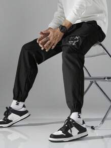 Men's Casual Expression Letter Print Drawstring Waist Tapered Cargo Pants - Black - View 7