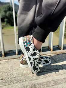 儿童休闲系带鞋、帆布鞋、透气跑鞋、低帮运动鞋。 - 黑與白 - 查看 3