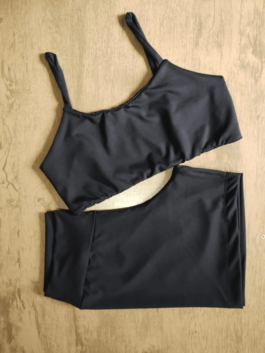 Set, Shorts And Fitness Top With Bare Back And Padded Insert. - 黑色 - 查看 1
