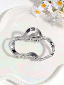 1pc Women's Fashion Minimalist Alloy Bowknot, Wavy, Heart, Snake Shaped Hair Clip, Suitable For Everyday Use