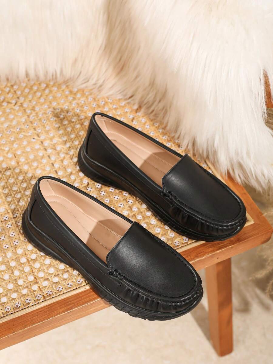 新款女士防滑软底乐福鞋时尚女士罗纹圆头平底鞋配连帽衫秋季新款护士鞋休闲平跟女鞋驾车乐福鞋妈妈鞋牛筋底居家透气驾车乐福鞋妈妈鞋秋季新款护士鞋附送鞋垫更舒适运动裤 - 黑色 - 查看 1