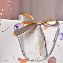 1pc Leaf Decor Paper Gift Bag With Ribbon For Valentine's Day, Birthday