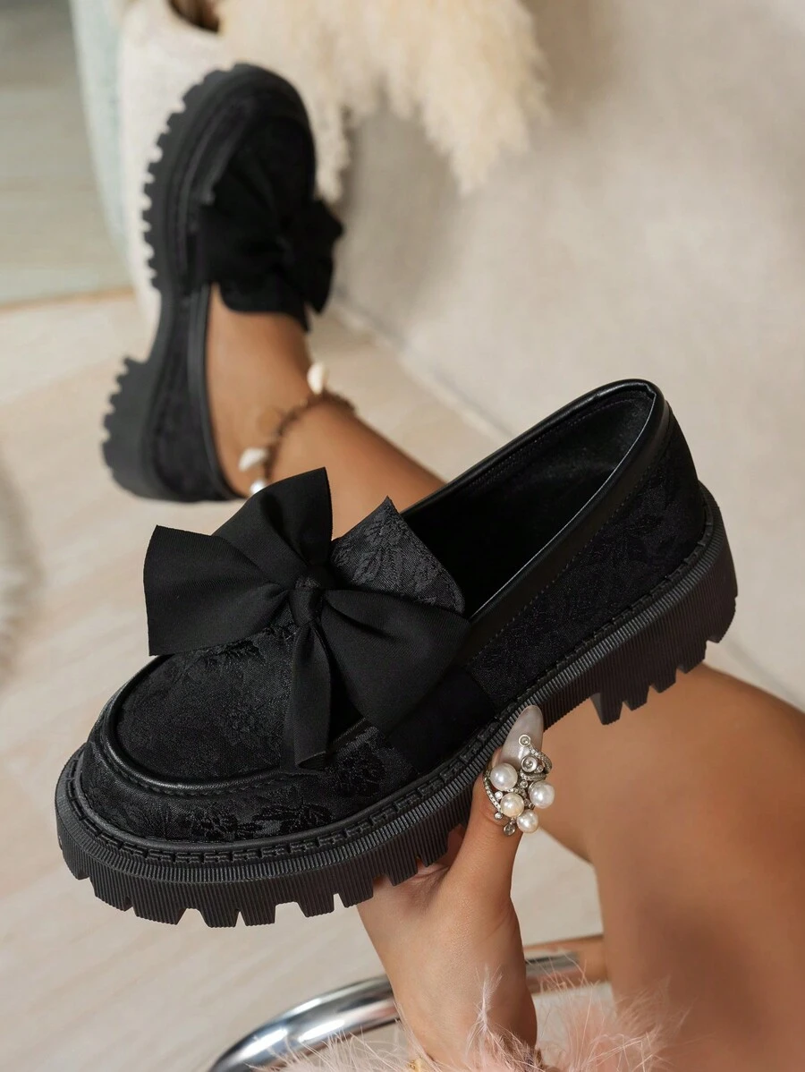 Giày lười đế xuồng nơ đen họa tiết hoa vải canvas phong cách Trung Hoa xỏ ngón mũi tròn giản dị cổ điển Anh quốc tăng chiều cao giày Mary Jane ngày lễ tình nhân