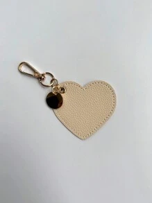 Customized Colorful Heart-Shaped Leather Keychain, Distinctive Car Pendant,Bag Charm Suitable For Daily Use As Accessory Decoration, Ideal Gift For Family And Friends