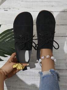 Zapatos de tipo brogue con cordones para mujeres, nueva edición para exterior de primavera/otoño, zapatillas de estilo europeo y americano retro suave, cómodas y versátiles, tipo Oxford casuales, con estilo europeo y americano, estilo británico, estilo campus, zapatos de moda cómodos y versátiles para mujeres - Negro - Ver 2