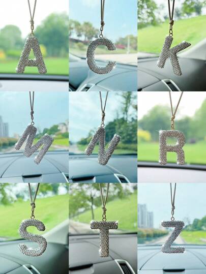 1 件白色粘土字母形汽车内饰挂饰