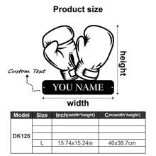 1 pieza Guantes de boxeo de pared de arte metálico personalizados y logotipo con nombre de boxeador personalizado, decoración del hogar, decoración de la sala de gimnasio para Navidad, cumpleaños - Estilo rústico, patio, porche, decoración de pared con bandera a cuadros de carreras - Exquisito, de moda, regalos de Navidad únicos - El regalo ideal para fans de boxeo a medida para darle a él/ella, novio, novia