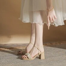 Giày cao gót đế xuồng mùa hè mới cho nữ có quai lụa, gót hở mũi, thích hợp cho những dịp trang trọng, tiệc tùng, đi làm và mặc hàng ngày, màu đen - Màu Khaki - Xem 5