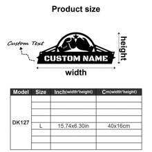 1 pieza Guantes de boxeo de pared de arte metálico personalizados y logotipo con nombre de boxeador personalizado, decoración del hogar, decoración de la sala de gimnasio para Navidad, cumpleaños - Estilo rústico, patio, porche, decoración de pared con bandera a cuadros de carreras - Exquisito, de moda, regalos de Navidad únicos - El regalo ideal para fans de boxeo a medida para darle a él/ella, novio, novia