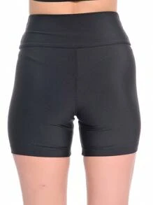 WOMEN'S SHORTS WITH CUTOUTS AND DETAILS