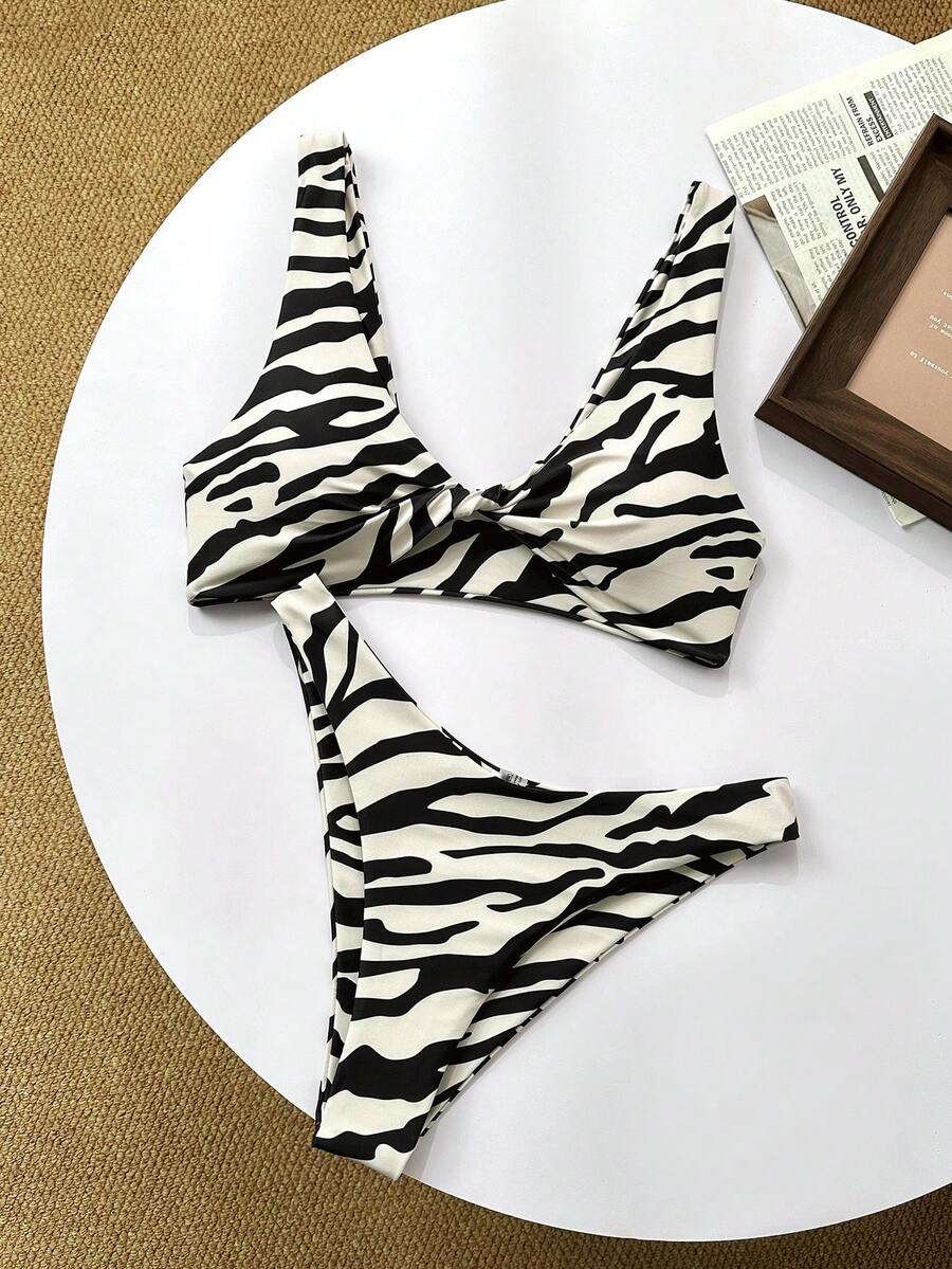 Women's Sweet Solid Color Elegant Sexy Printed Twist Strap Bikini Two Pieces Swimsuit, Beach Vacation Style - Multicolor - View 1