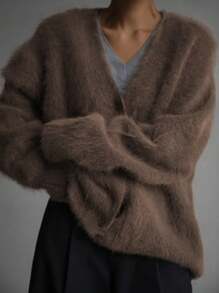 女士纯色落肩长袖单排扣休闲开衫，优雅迷人的仿毛皮毛衣，黑色/咖啡色