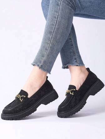 2024 新款女士黑色金属扣时尚英伦风皮革拼接平底乐福鞋