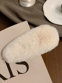 4pcs/Set Women's Autumn/Winter Cute Fuzzy Hair Clips In Black, White And Brown, Elegant And Simple Minimalist Solid Color Fashion Hair Accessories For Daily, Party, Work, Travel, Hairstyling, Makeup