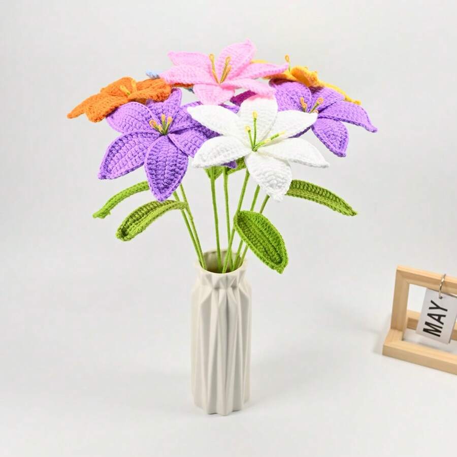 Joivida 1 件彩色手工钩编百合花束，用羊毛手工钩编，成品手工花束。无味，插花用品，创意办公室/客厅/卧室/家居桌面装饰。送给妻子/姐妹/母亲/女朋友/同学的独特手工编织礼物。摄影道具，节日活动装饰。适合母亲节/情人节/生日派对装饰。情人节，毕业礼物