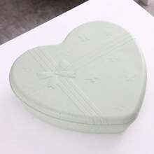 Heart-Shaped Plastic Fruit Dish & Snack Box, New Year Gift Box, Sectioned Candy Tray, Food Storage Container - Multicolor - View 4