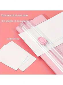 1PC 10,63in * 3,54in Máy cắt giấy A4 nhỏ gọn có lưỡi trượt - Hai chiều cho giấy bìa cứng, ảnh và nhiều thứ khác - Bao gồm thước kẻ chia tỷ lệ - Sử dụng cho sổ lưu niệm và văn phòng (Có màu tím và hồng) - Nhiều màu - Xem 9