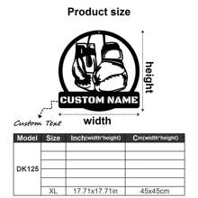 1 pieza Guantes de boxeo de pared de arte metálico personalizados y logotipo con nombre de boxeador personalizado, decoración del hogar, decoración de la sala de gimnasio para Navidad, cumpleaños - Estilo rústico, patio, porche, decoración de pared con bandera a cuadros de carreras - Exquisito, de moda, regalos de Navidad únicos - El regalo ideal para fans de boxeo a medida para darle a él/ella, novio, novia